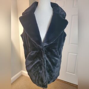 Isaac Mizrahi Faux Fur Mixed Media Vest With Pockets